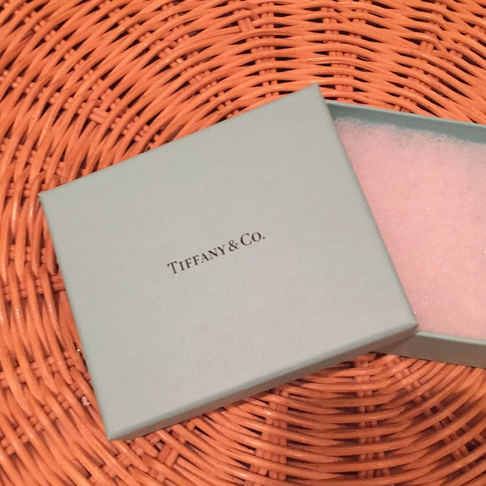 Tiffany Box - Picture 3 of 3